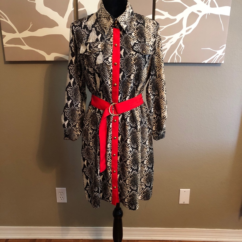 ❤️Snake Print Dress NWOT❤️